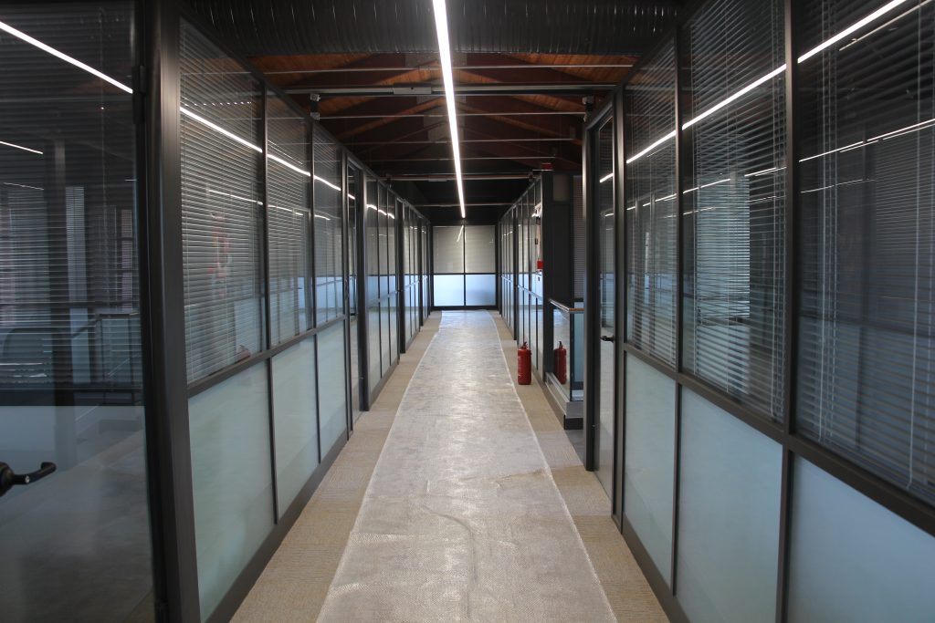 BEZMİ ALEM UNIVERSITY LABORATORY BUILDING Monde Yapı